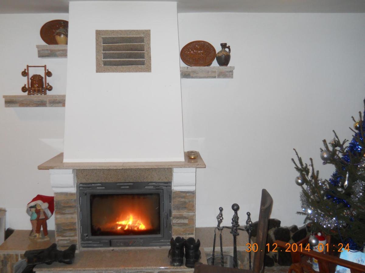 Apartamento La Curtea Argeseana Valea Iasului Exterior foto
