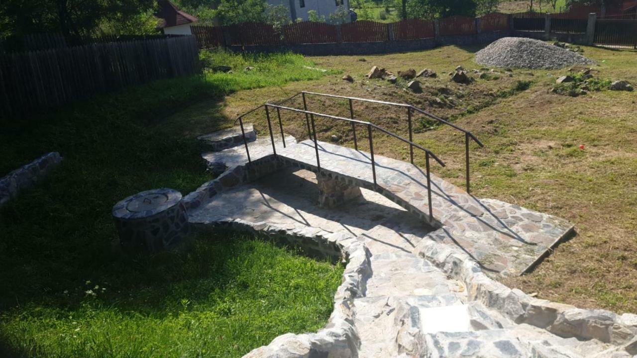 Apartamento La Curtea Argeseana Valea Iasului Exterior foto