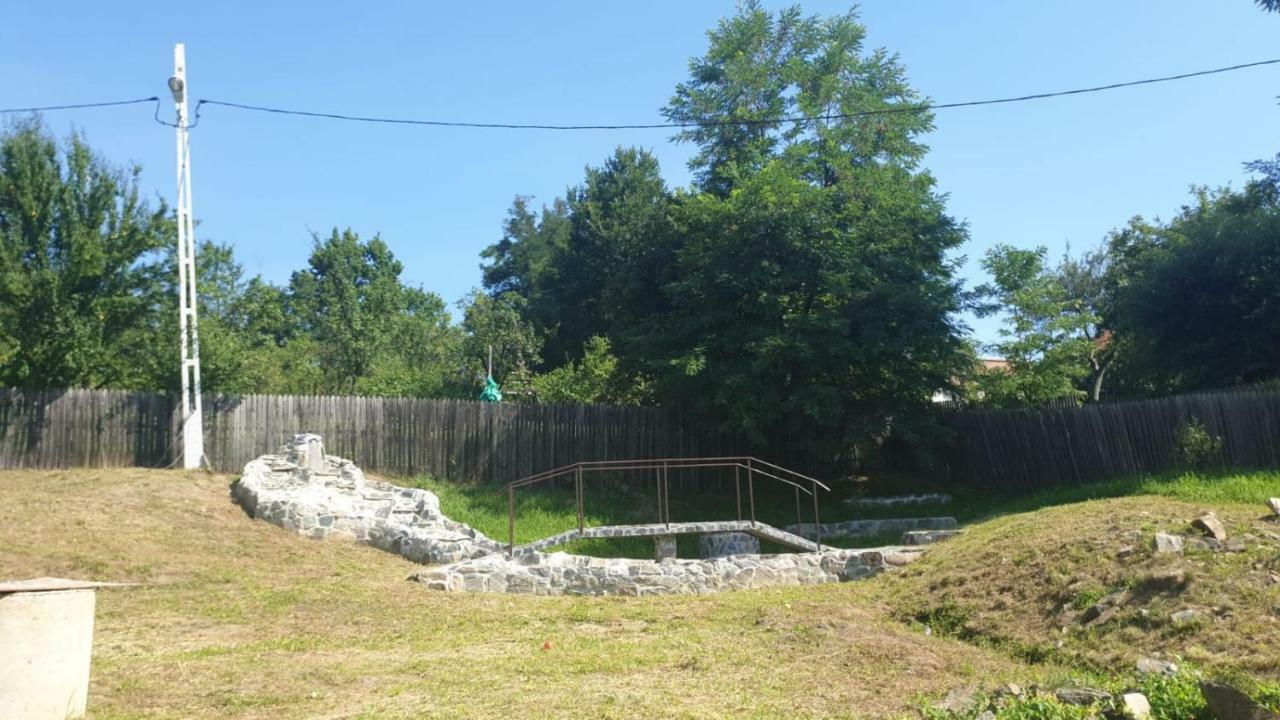 Apartamento La Curtea Argeseana Valea Iasului Exterior foto